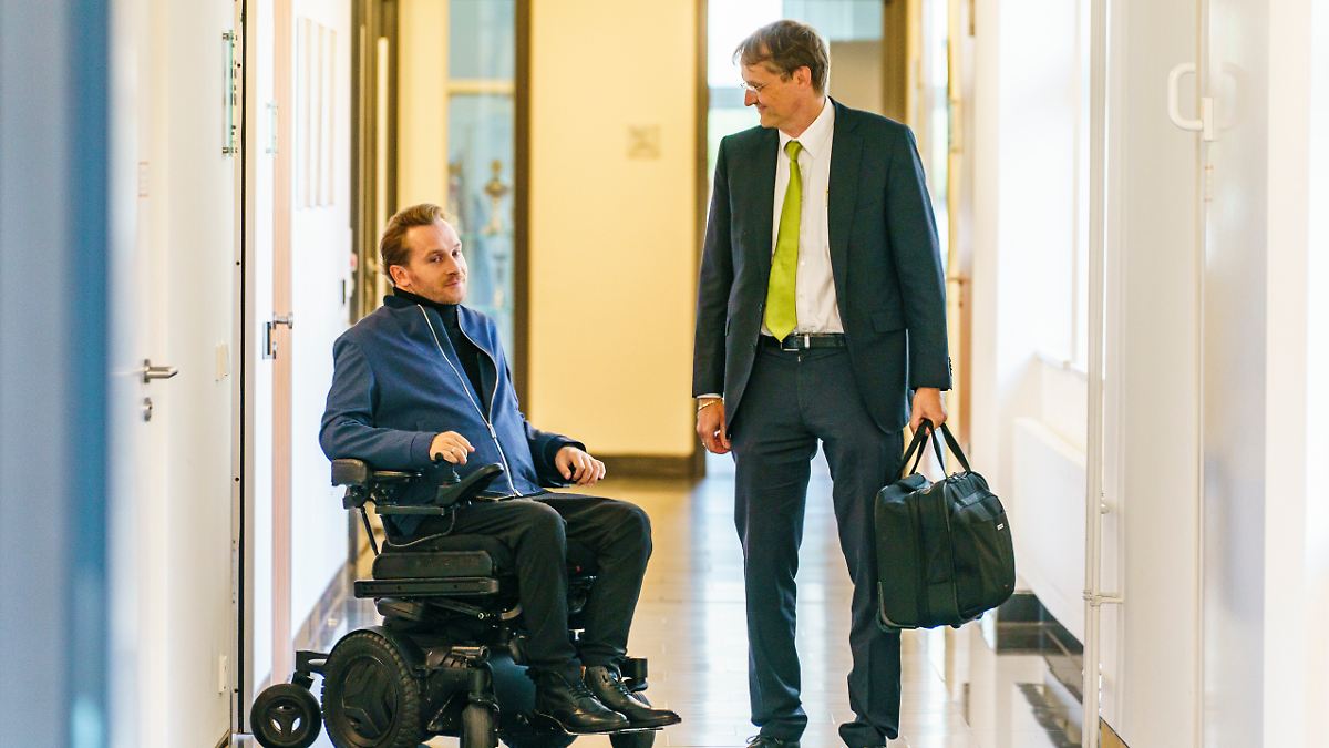 Samuel Koch Court Case: Was His Wetten, dass..? Stunt Insured?